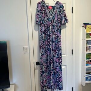 Beautiful Lily Pulitzer maxi dress